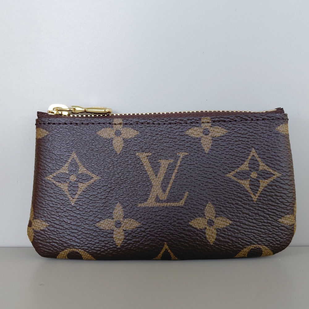Louis Vuitton Brown Monogram Key Pouch Wallet - Picture 11 of 12